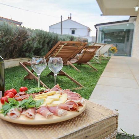 Eco Eclectic Villa With Pool Солин Экстерьер фото
